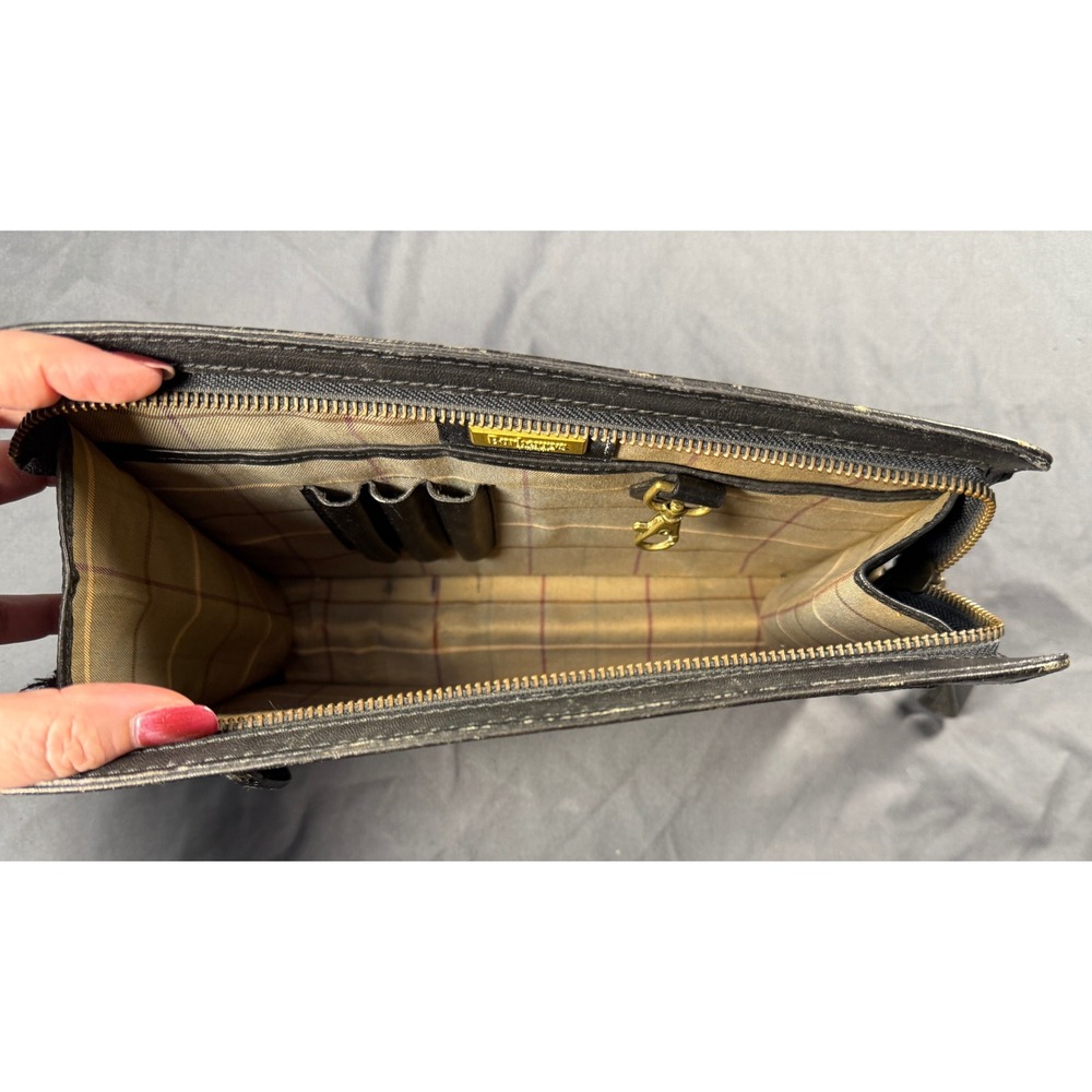 Burberrys Black Leather Clutch Bag Wristlet Pouch Zippered Front Pocket Vintage - Picture 2 of 12
